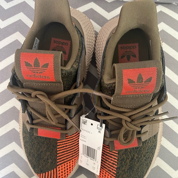 NEW! ADIDAS PROPHERE J SIZE 5.5 - Picture 6 of 15